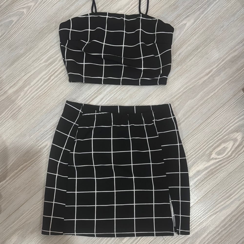 Black and White Grid Pattern Skirt Set